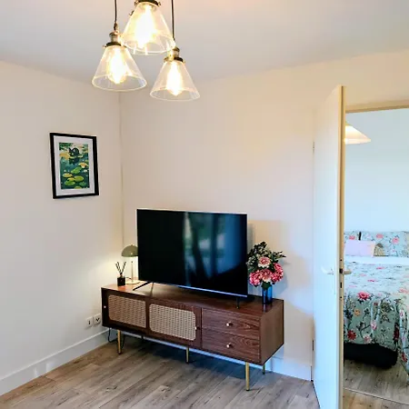 アパート Au Secret Du Levant, Piscine,gym Et Zenitude