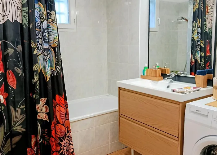 アパート Au Secret Du Levant, Piscine,gym Et Zenitude ガイヤック